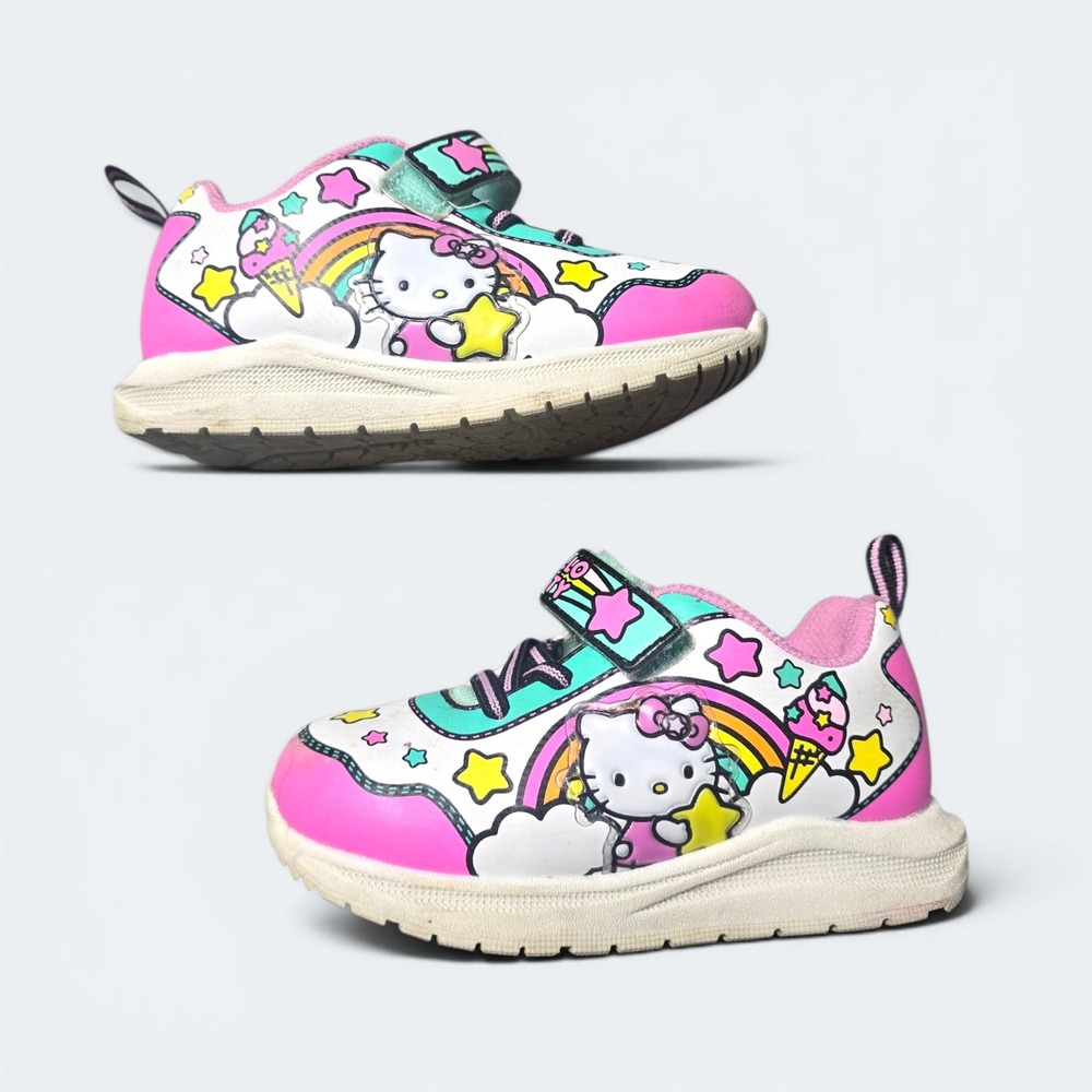 Hello Kitty Sanrio Girls Light- Up Sneakers Size 9 - Picture 3 of 5
